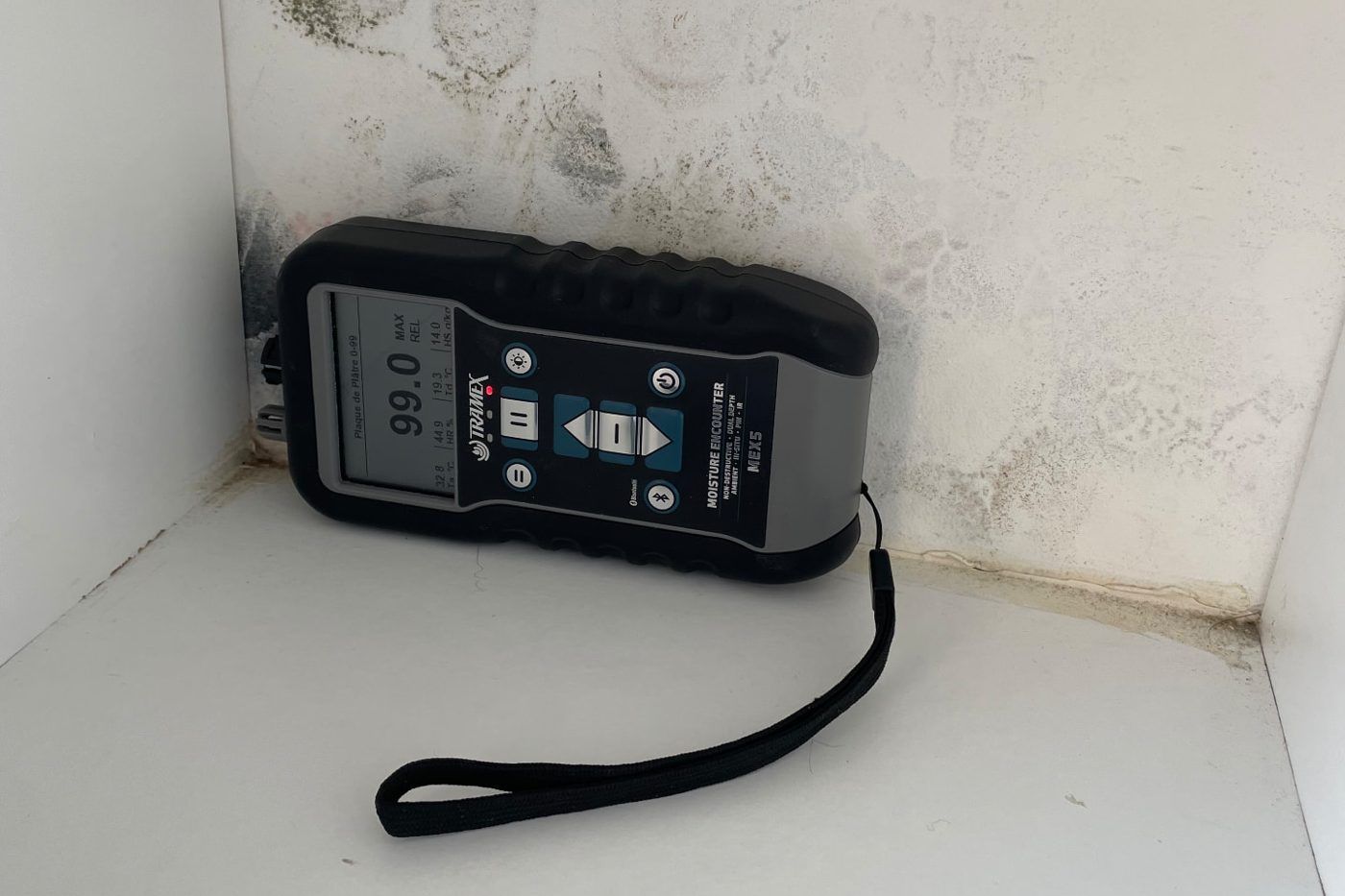 Mesurer l'humidité d'un mur : protocole, outils et bonnes pratiques professionnelles